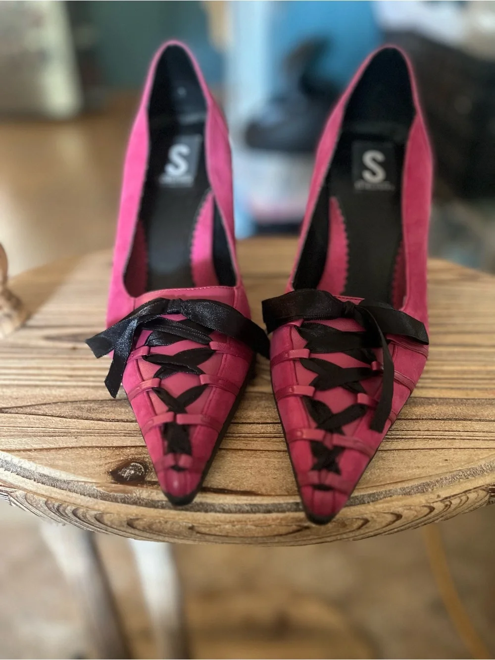 Seychelles Fuchsia Suede Pointed-Toe Heels with Black Bow